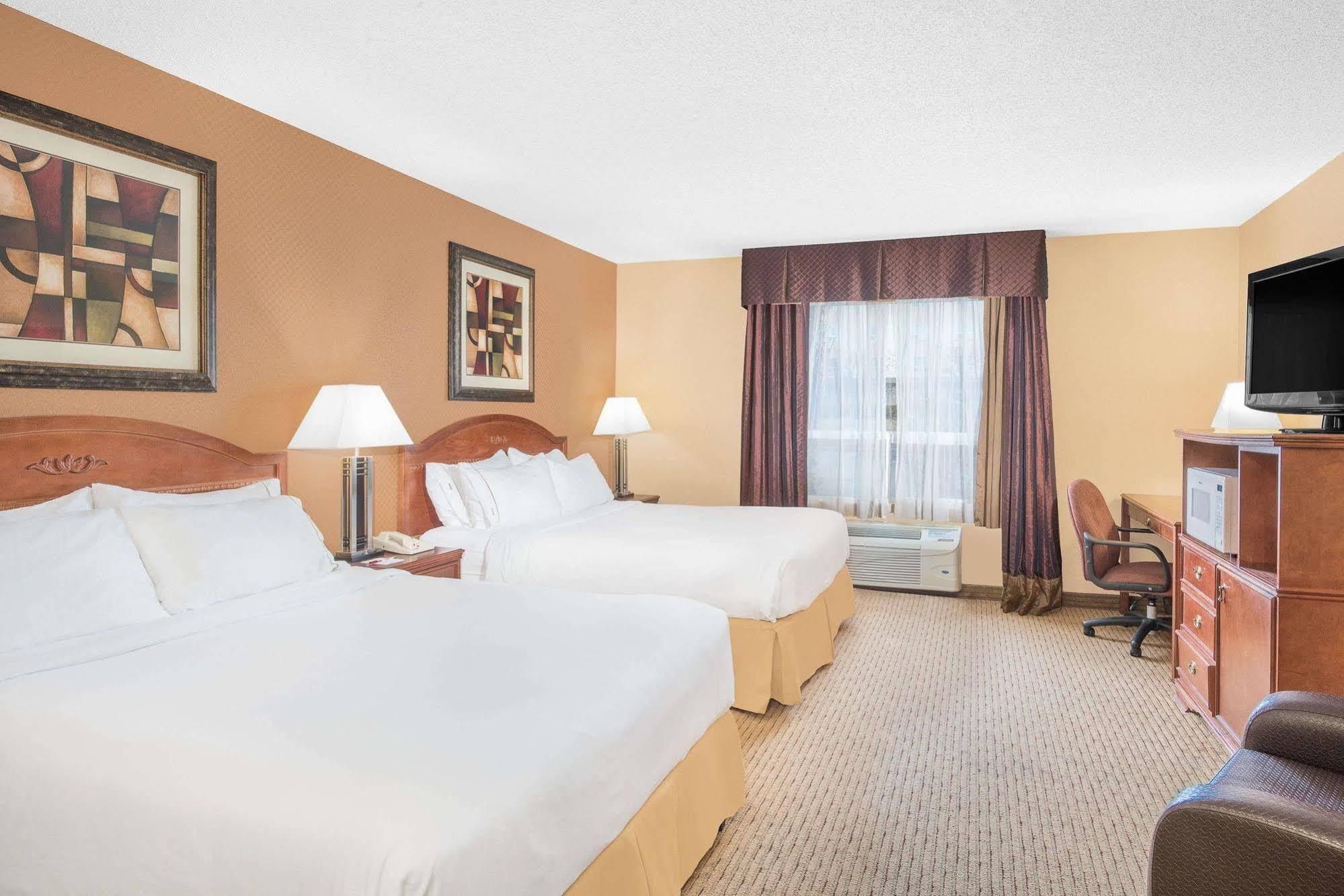 Best Western Plus West Edmonton Hotel Bagian luar foto